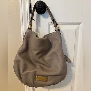 Marc by Marc Jacobs New Q Hillier Light Grey / Cement Shoulder Bag